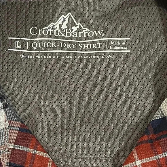 Croft and Barrows size L quick dry plaid button down EUC - Picture 8 of 9
